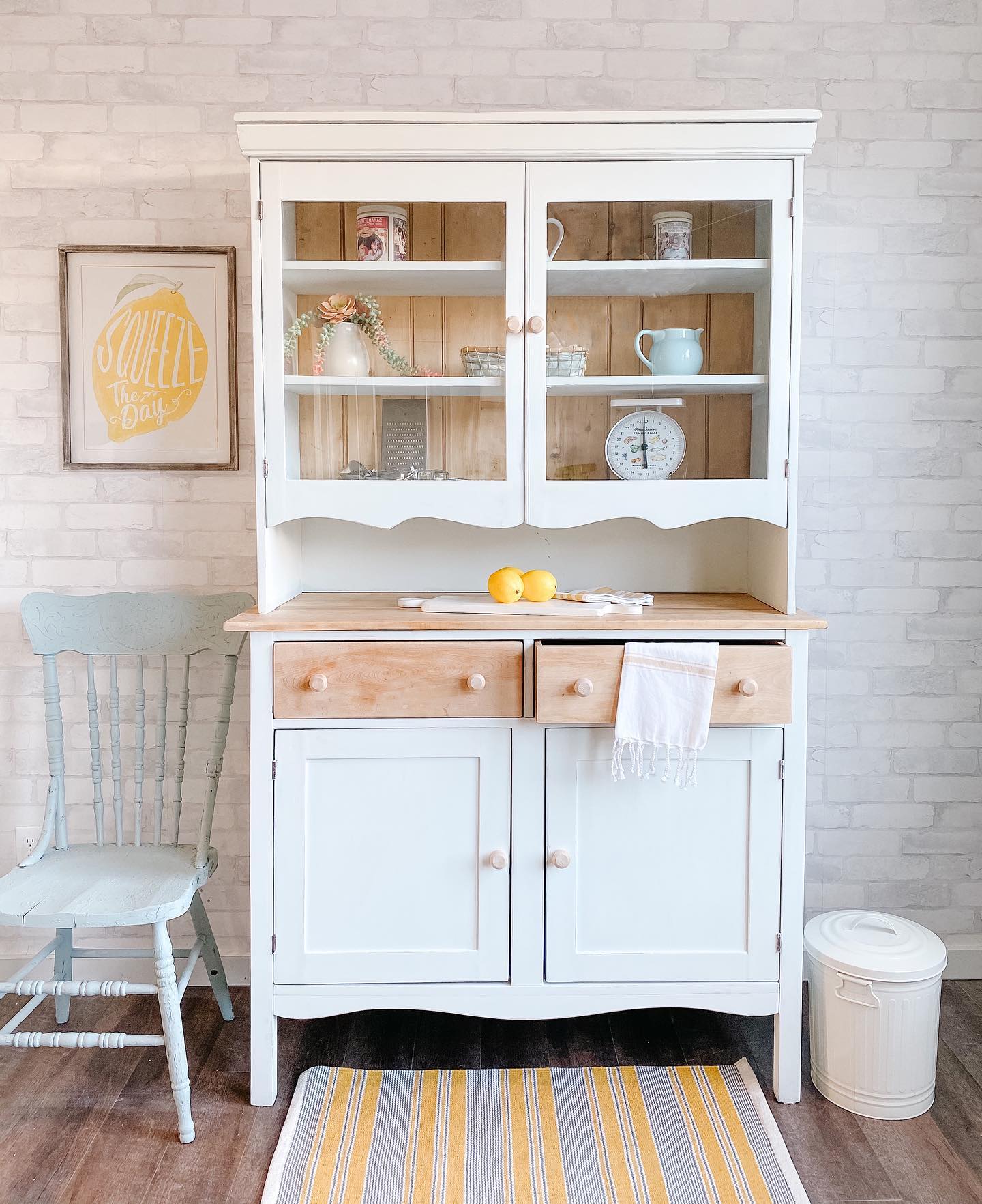 Buffet/Hutch in Simplicity with Natural Wood Drawers