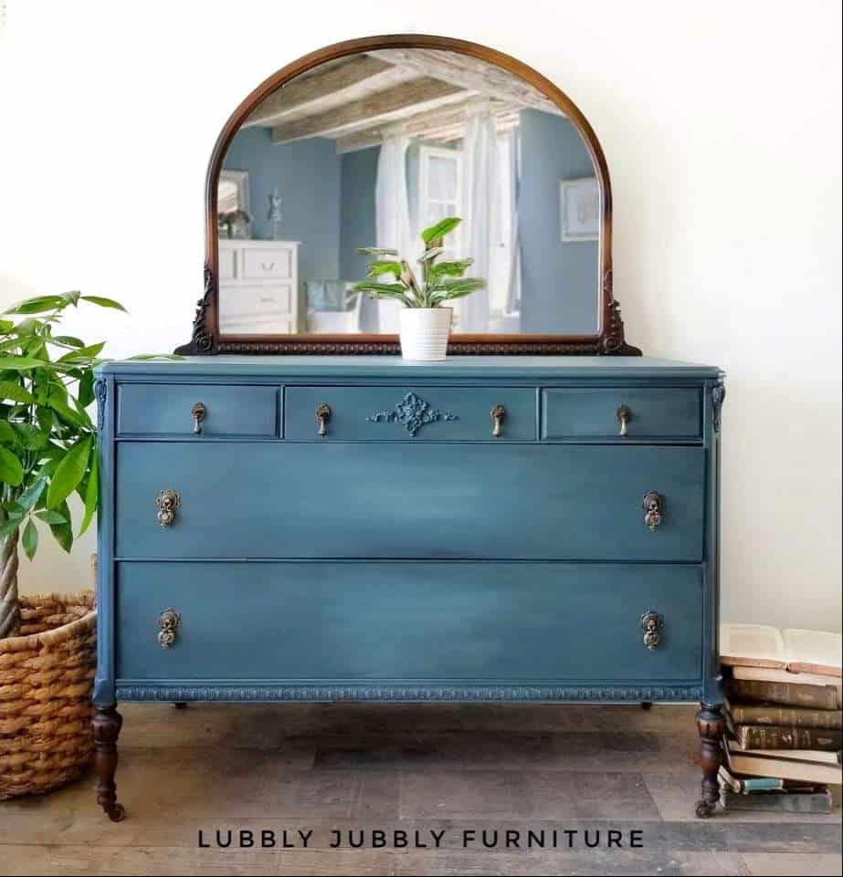 teal blue blended paint dresser - ombre effect - chalk style furniture paint