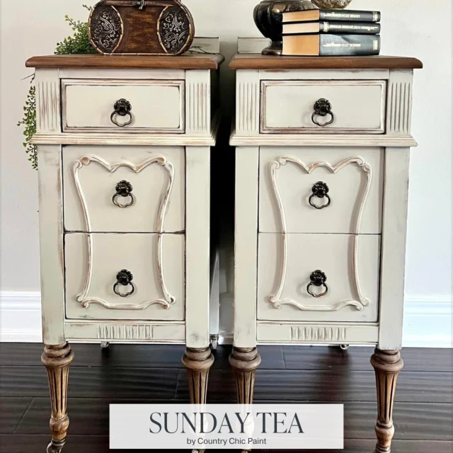 Swipe to see the before photo! 👉👉👉

This beautiful pair of vintage end tables was once a single vanity! They were separated and painted in our light greige color called "Sunday Tea". With a bit of subtle distressing they're looking fabulous and chic once again!

Click the link in our bio to shop this paint color!

Project by Vintage Refined 
.
.
.
.
.
.
.
.
.
.
.
#countrychicpaint #ccpsundaytea #repurposedfurniture #greige #shabbychic #distressedfurniture #furnitureflip #paintedfurniture #chalkpaint #furniturepaint #furnituredesign #diyfurniture #paintcolors #furnituremakeover #diyfurnitureflip